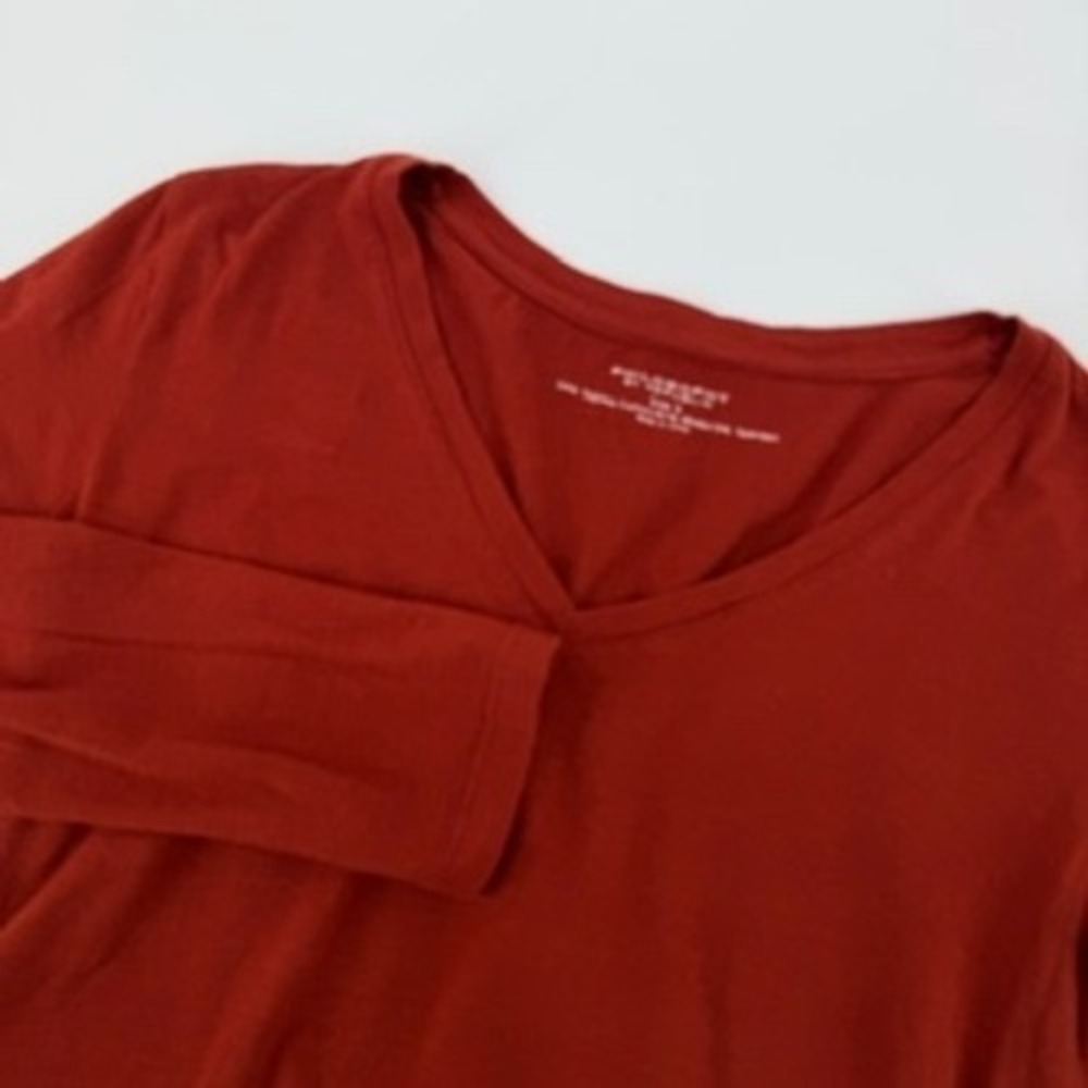 Philosophy by Republic Womens Long Sleeve V Neck‎ Basic Top Red Size S